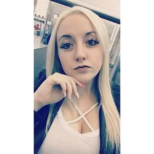 Meet your Posher, Stephanie